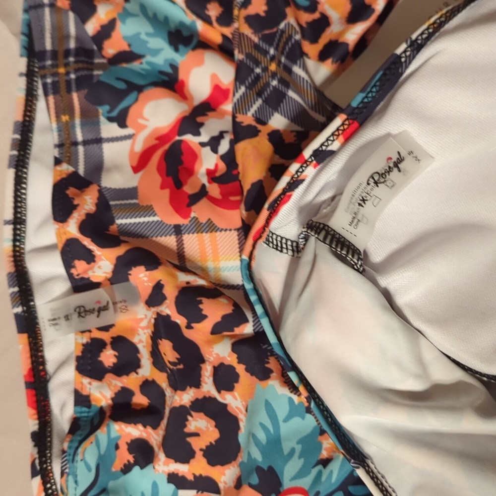 Floral and Leopard Print Swimming Suit - Picture 8 of 8